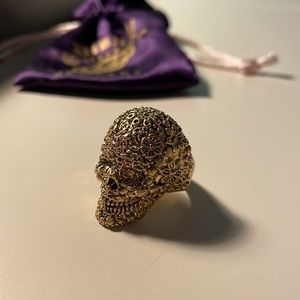 listing-status-banner